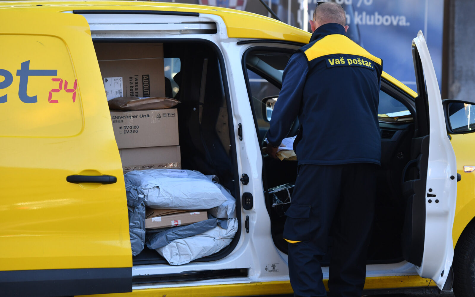 Correos de Croacia firma una asociación estratégica con la empresa china Temu