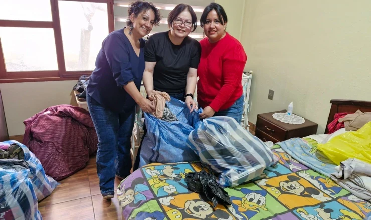 Las mujeres croatas en Tarija, al sur de Bolivia, recogieron ropa para los más pobres