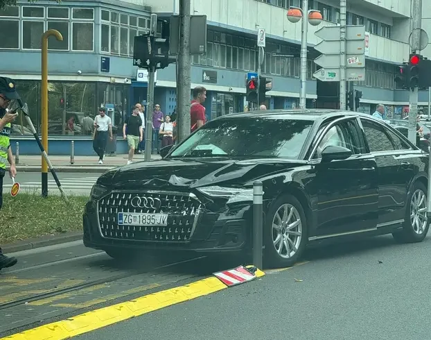 La limusina blindada de Plenković sufre un accidente en el centro de Zagreb