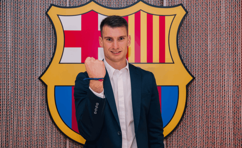 Flick, sobre Livaković: “Es el futuro del Barcelona”