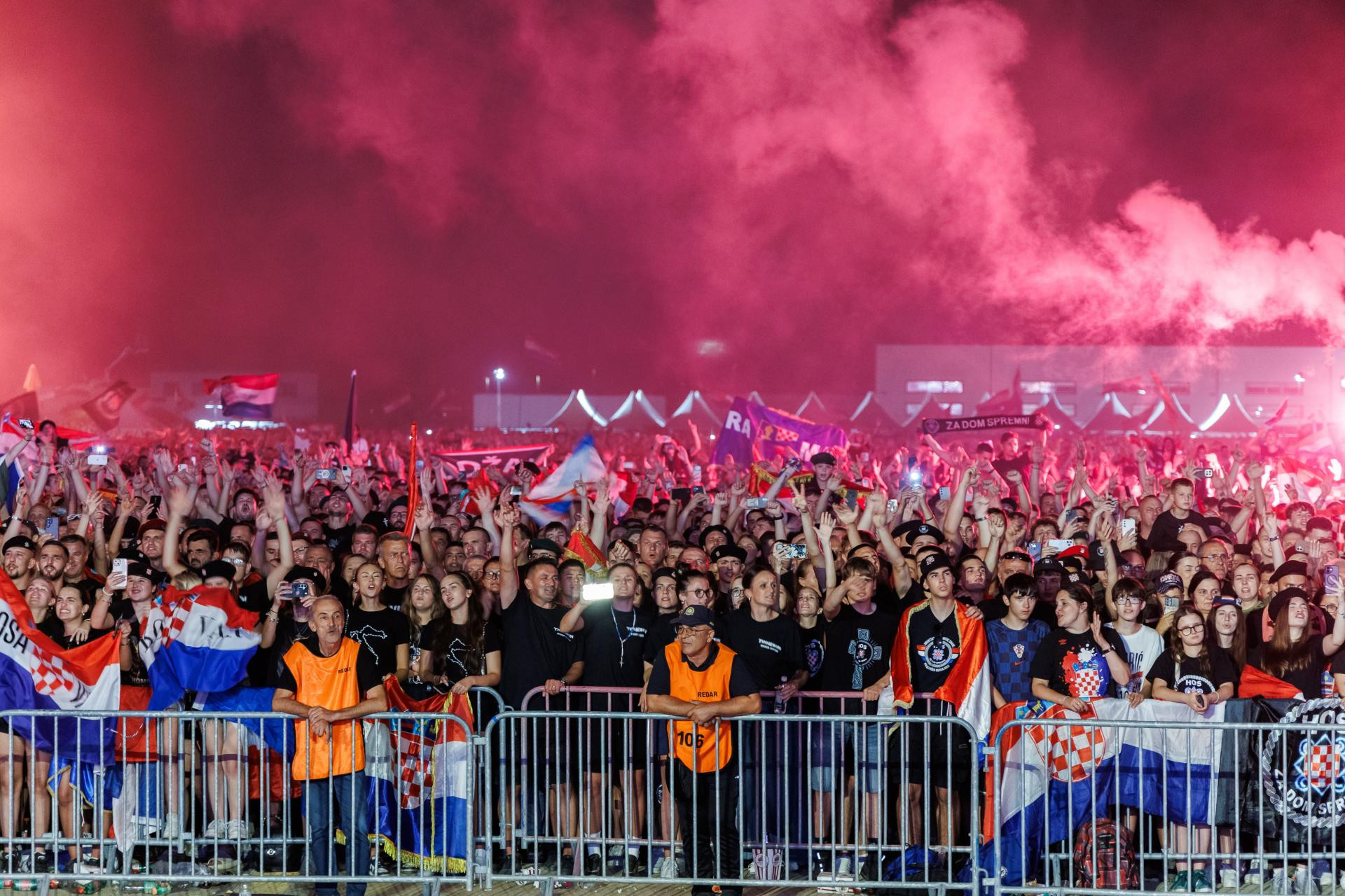 Thompson reúne a más de 100.000 personas en Vukovar